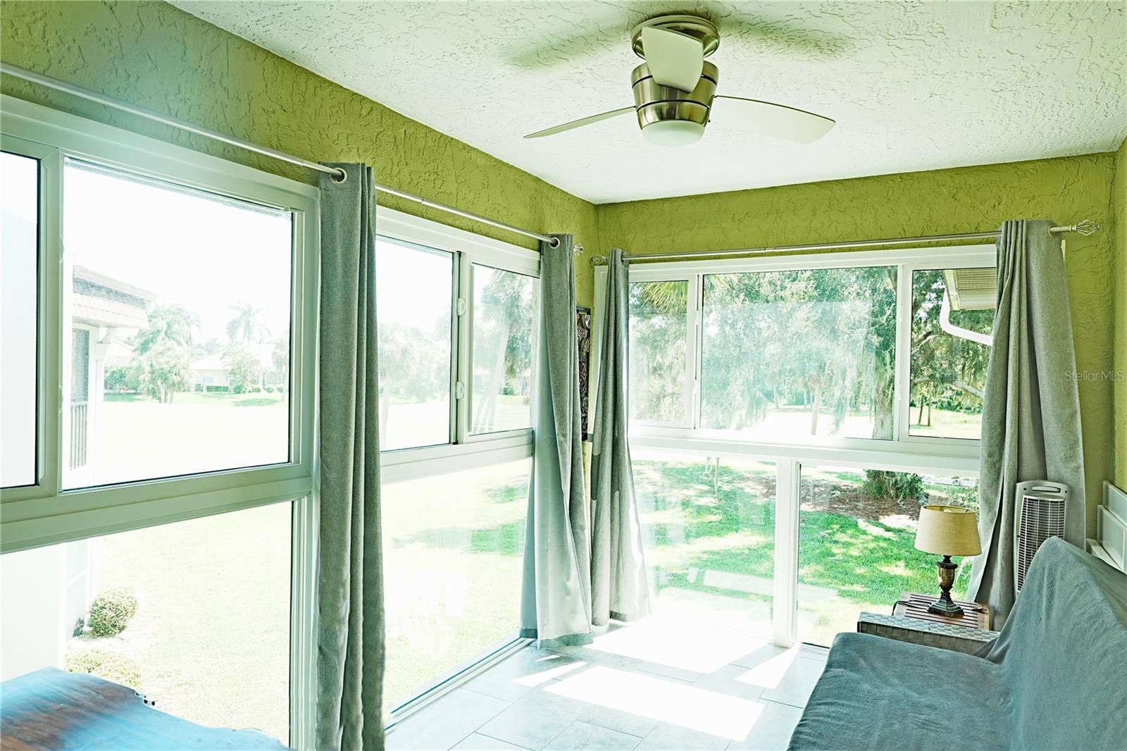 Image 14 of 36 For 802 Capri Isles Boulevard 231