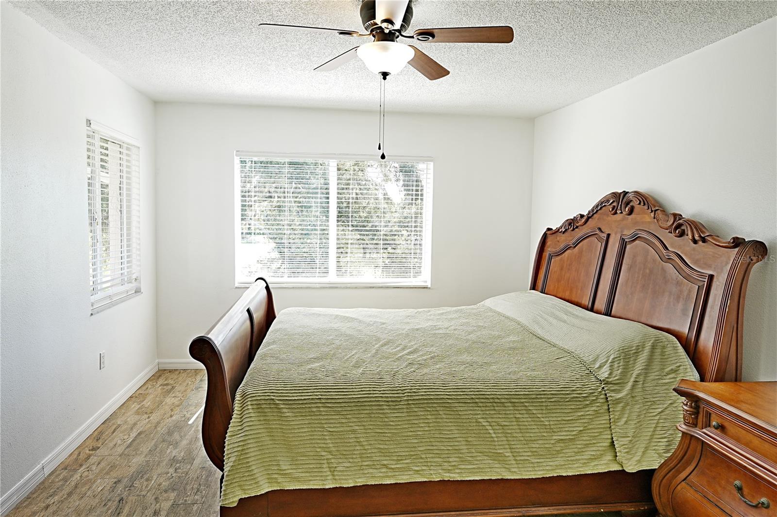 Image 16 of 36 For 802 Capri Isles Boulevard 231
