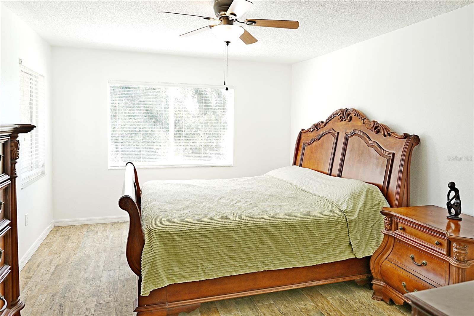 Image 17 of 36 For 802 Capri Isles Boulevard 231