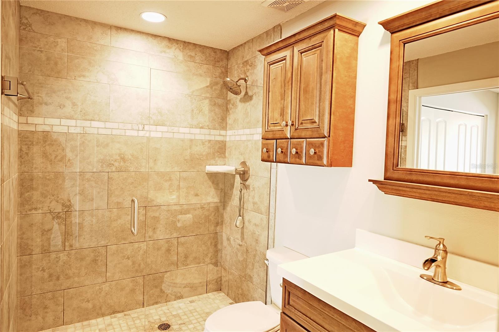 Image 32 of 36 For 802 Capri Isles Boulevard 231