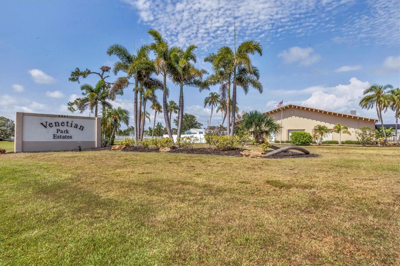 Image 24 of 30 For 2090 Palazza Drive