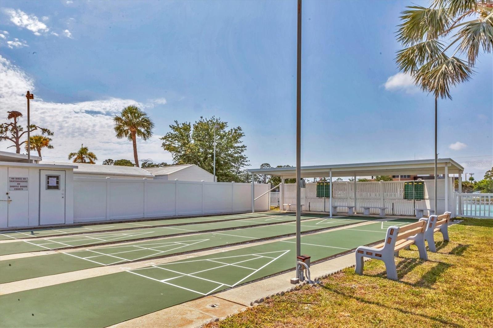 Image 27 of 30 For 2090 Palazza Drive