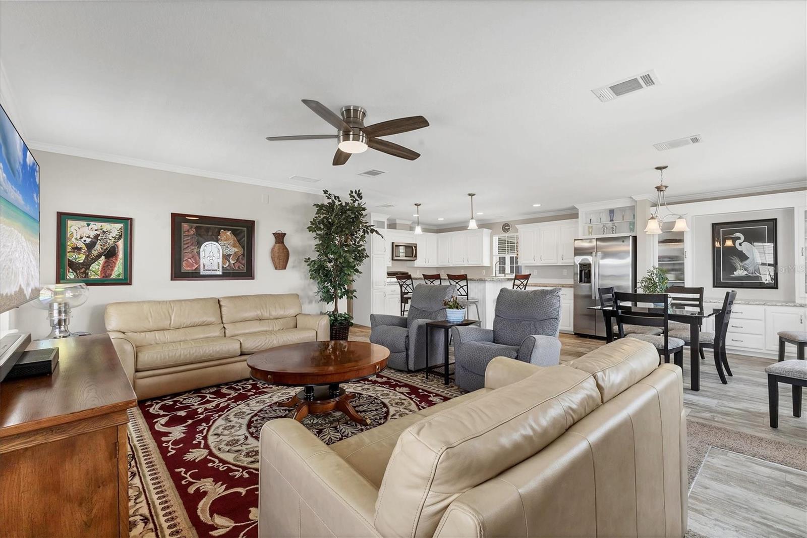 Image 4 of 30 For 2090 Palazza Drive