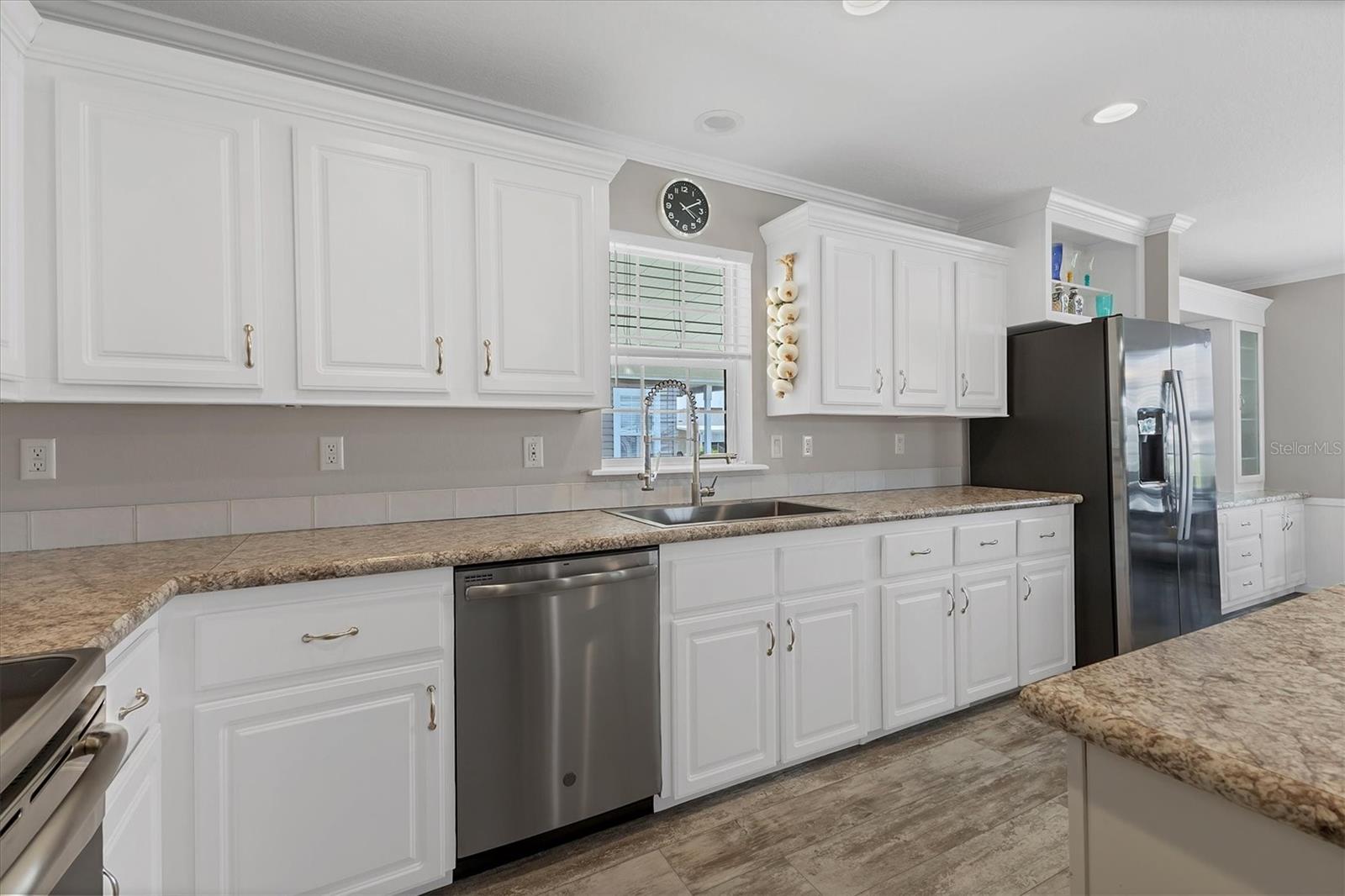 Image 8 of 30 For 2090 Palazza Drive