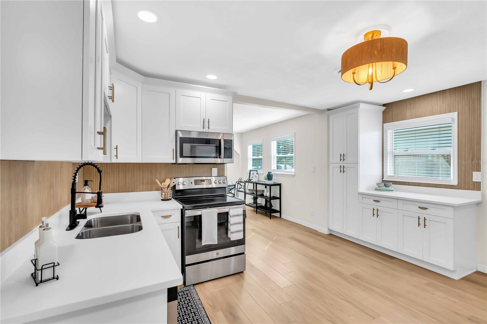 Image 15 of 34 For 1234 29th St N