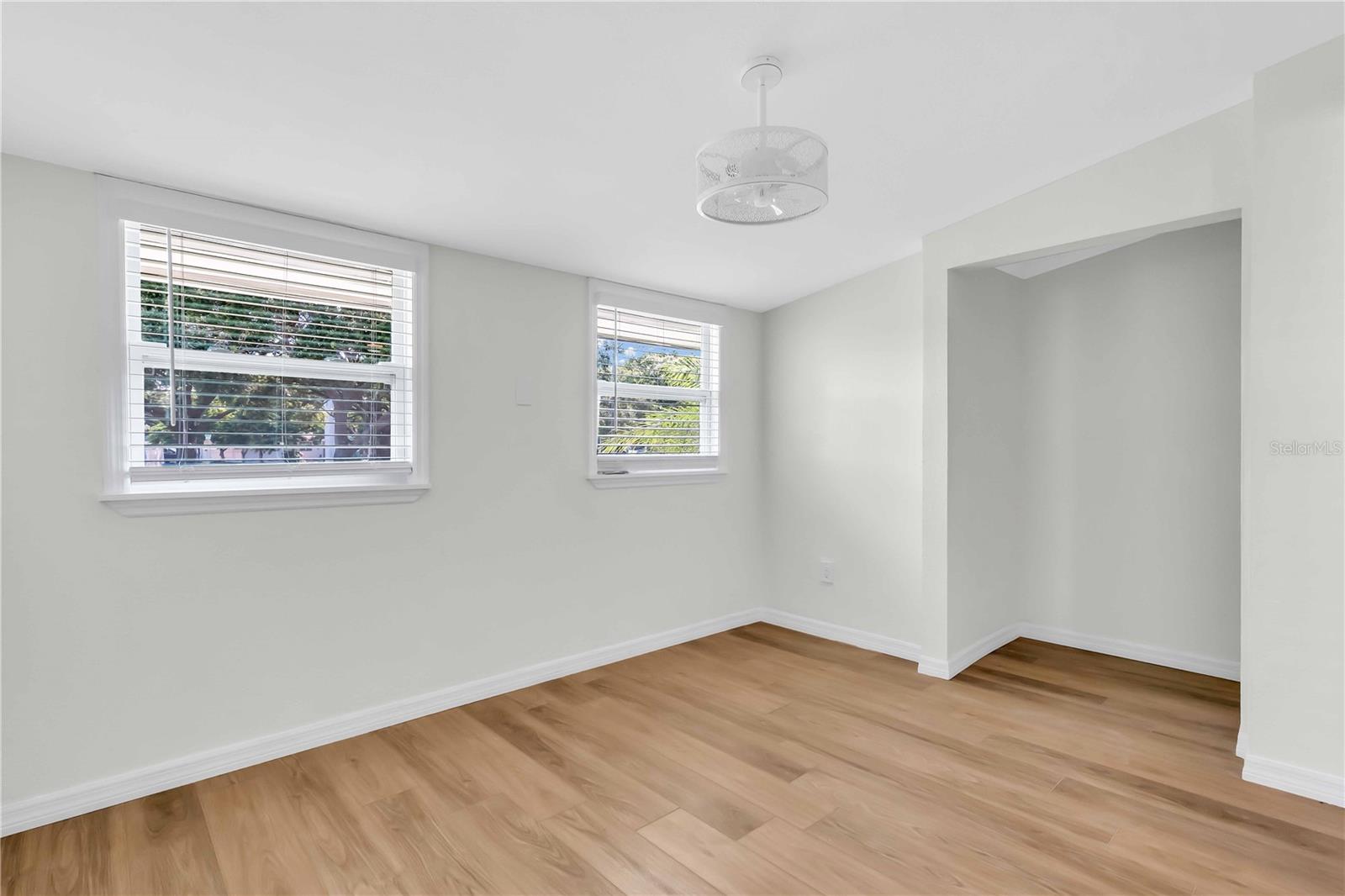 Image 20 of 34 For 1234 29th St N