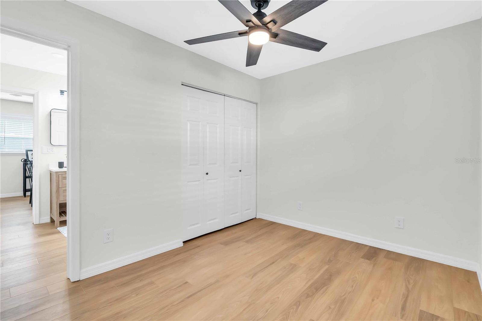 Image 21 of 34 For 1234 29th St N
