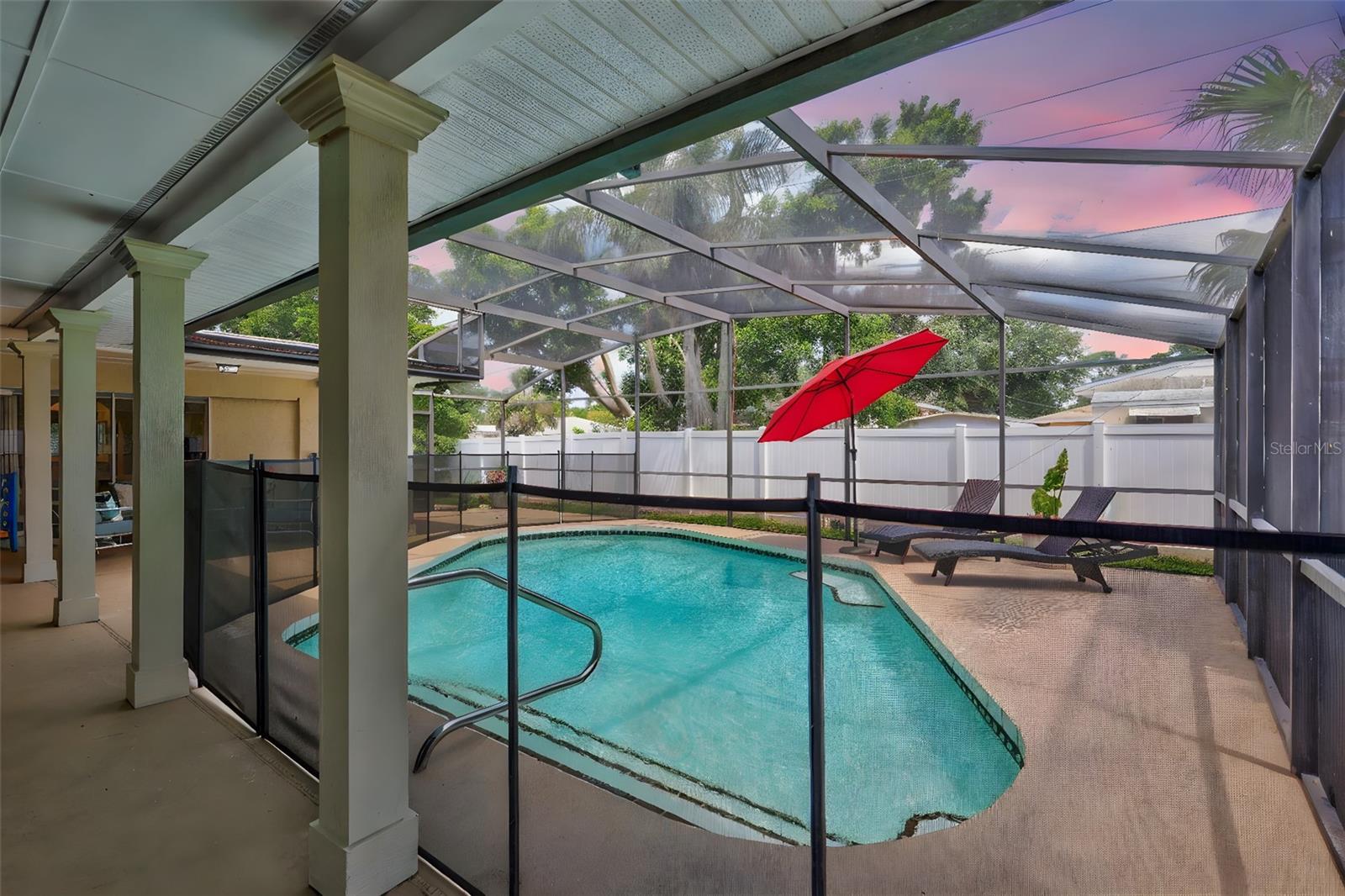 Image 2 of 79 For 5126 15th Avenue W