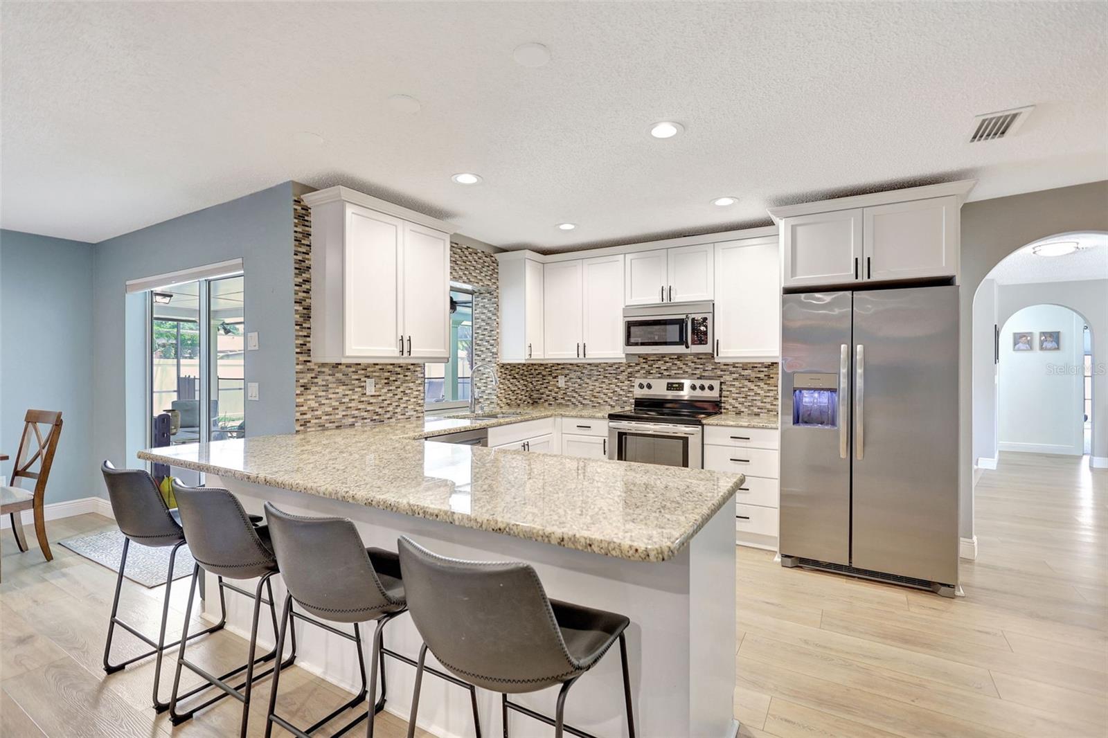 Image 23 of 79 For 5126 15th Avenue W