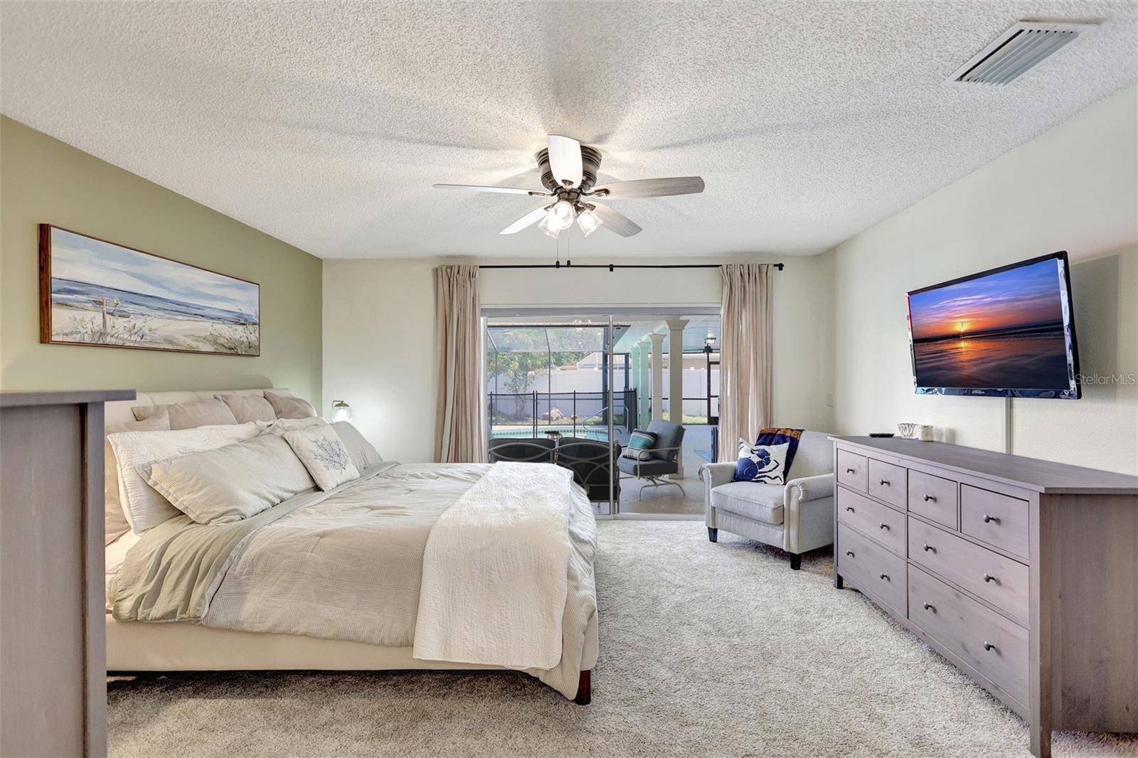 Image 34 of 79 For 5126 15th Avenue W