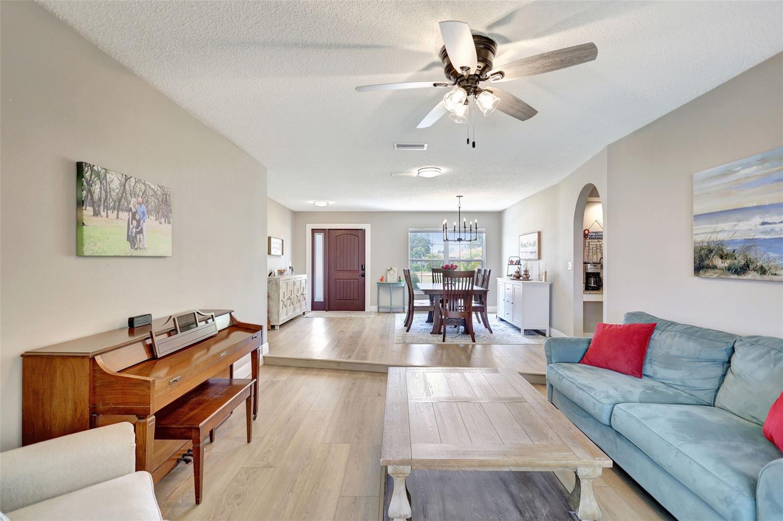 Image 6 of 79 For 5126 15th Avenue W