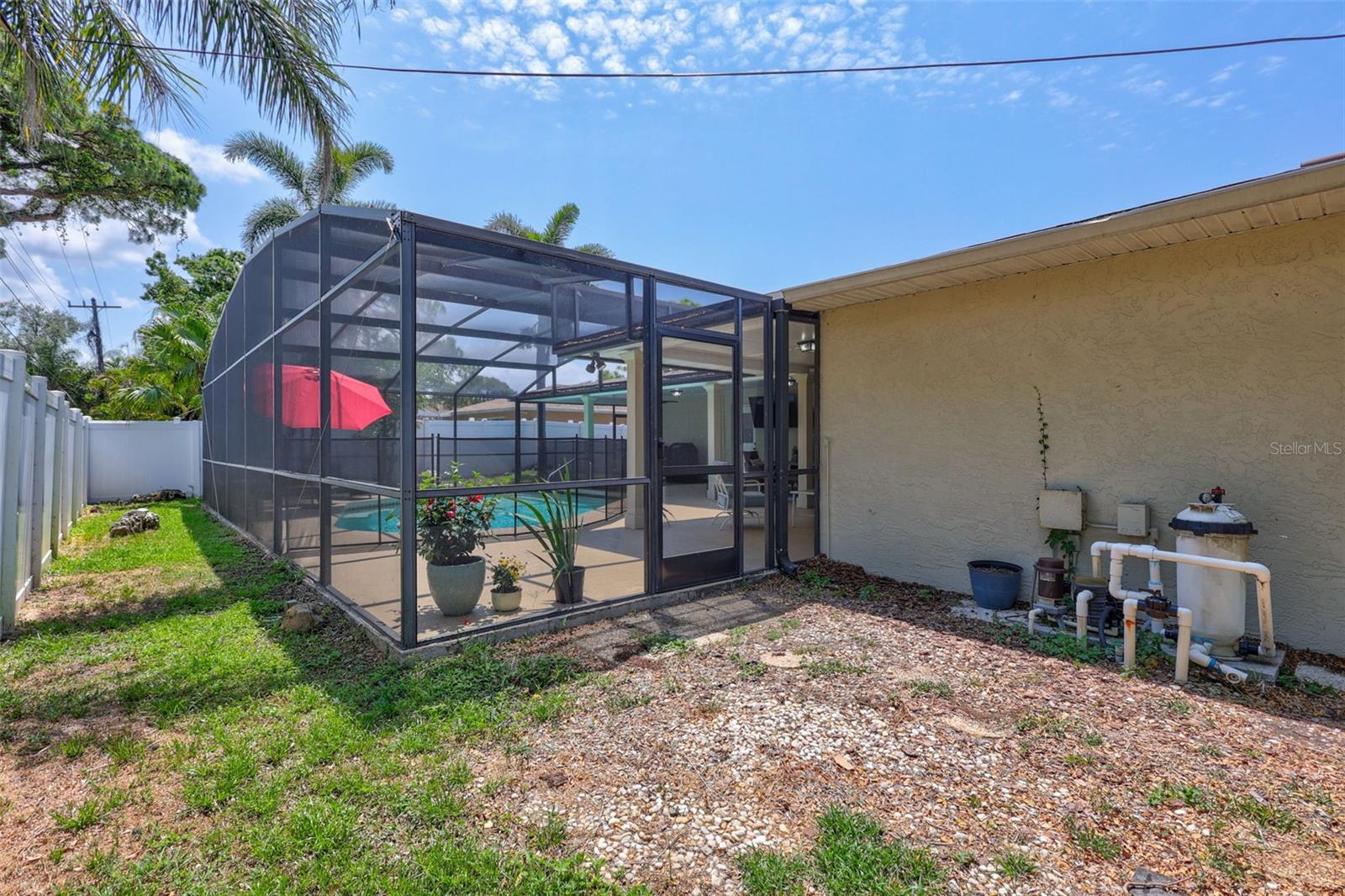 Image 60 of 79 For 5126 15th Avenue W