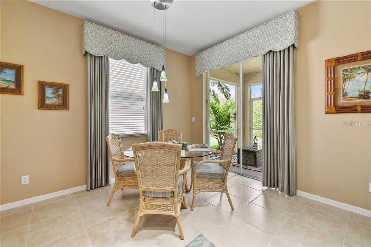 Image 12 of 38 For 13180 Pembroke Circle N