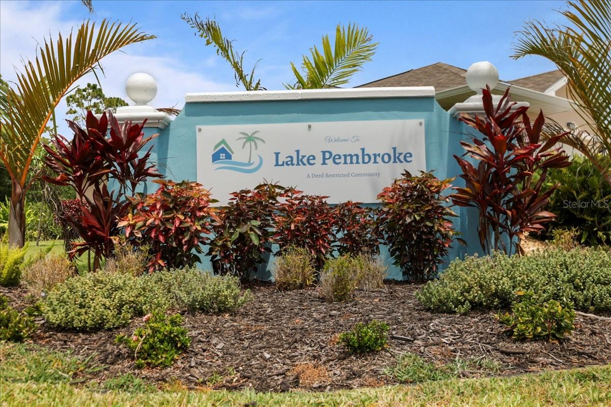 Image 30 of 38 For 13180 Pembroke Circle N