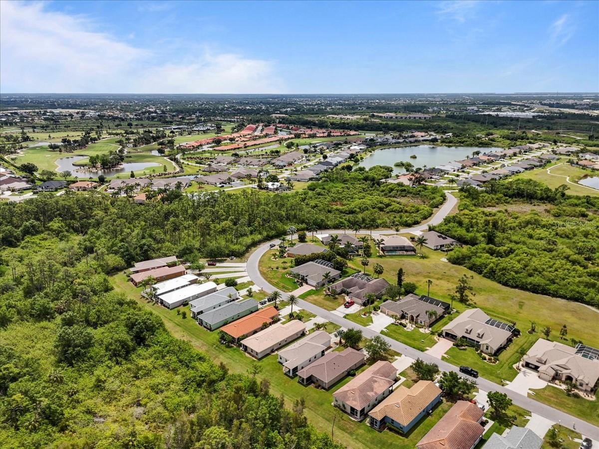 Image 32 of 38 For 13180 Pembroke Circle N