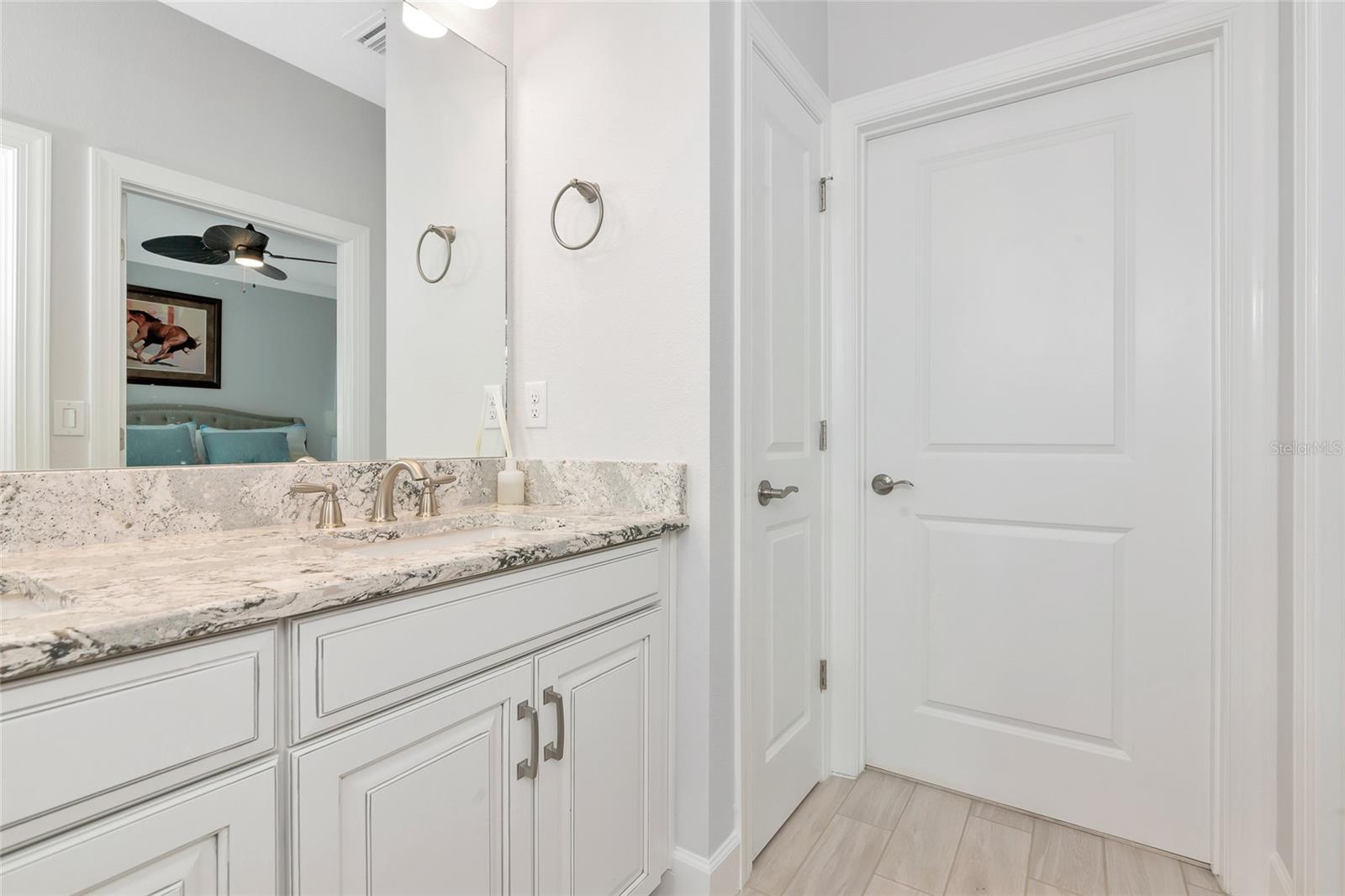 Image 34 of 58 For 5561 Cannes Circle 5101