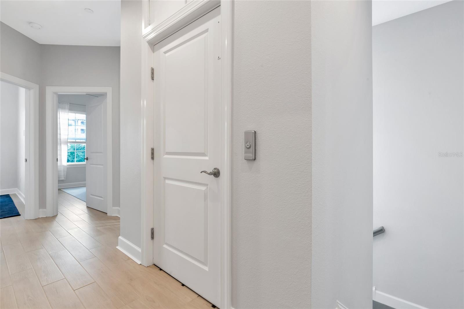 Image 5 of 58 For 5561 Cannes Circle 5101