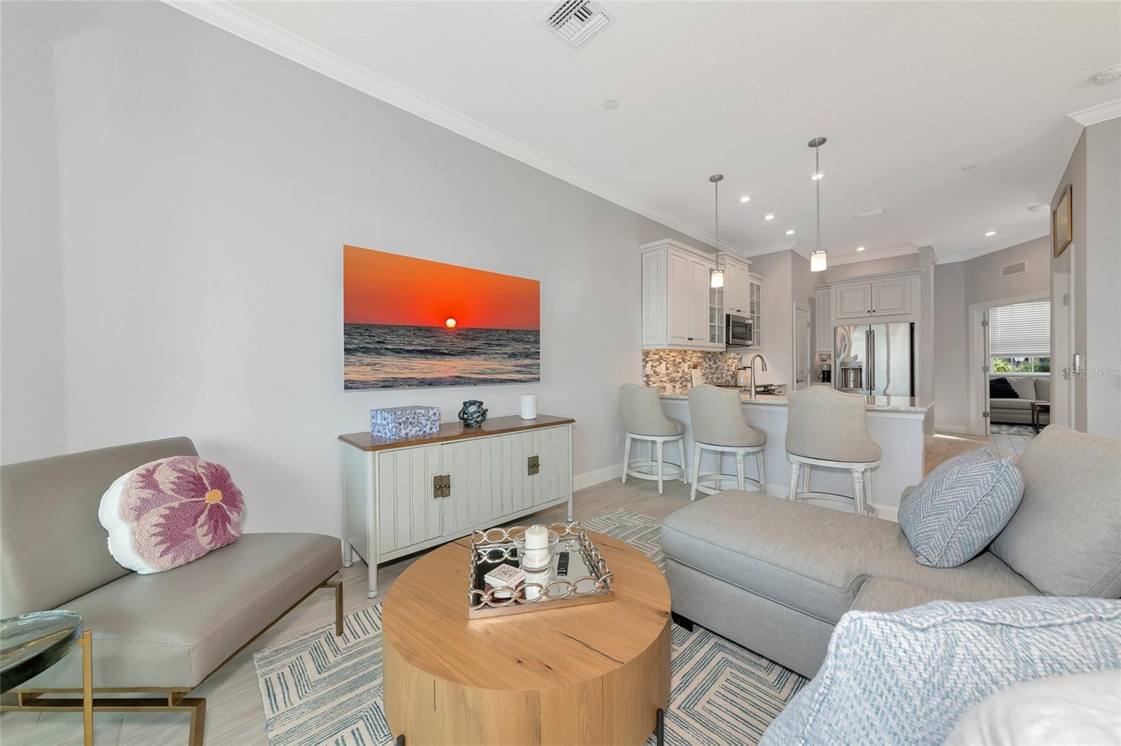 Image 6 of 58 For 5561 Cannes Circle 5101