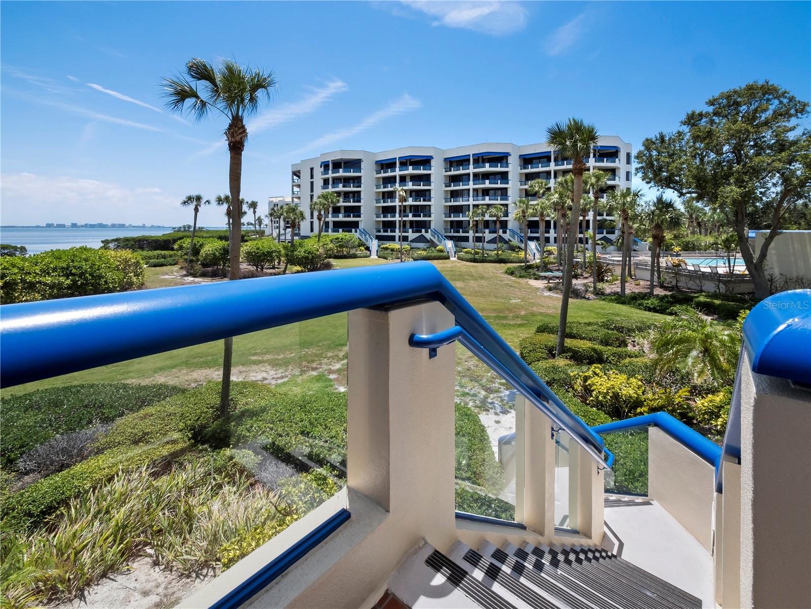 Image 25 of 60 For 2120 Harbourside Drive 617