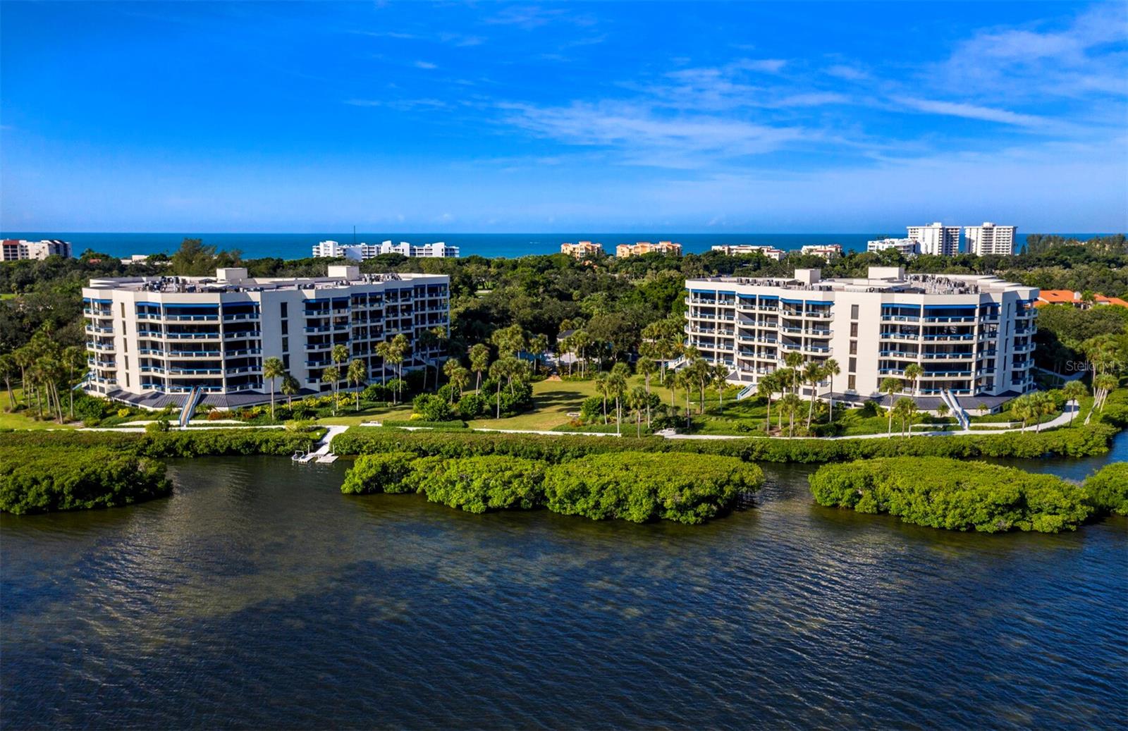 Image 26 of 60 For 2120 Harbourside Drive 617