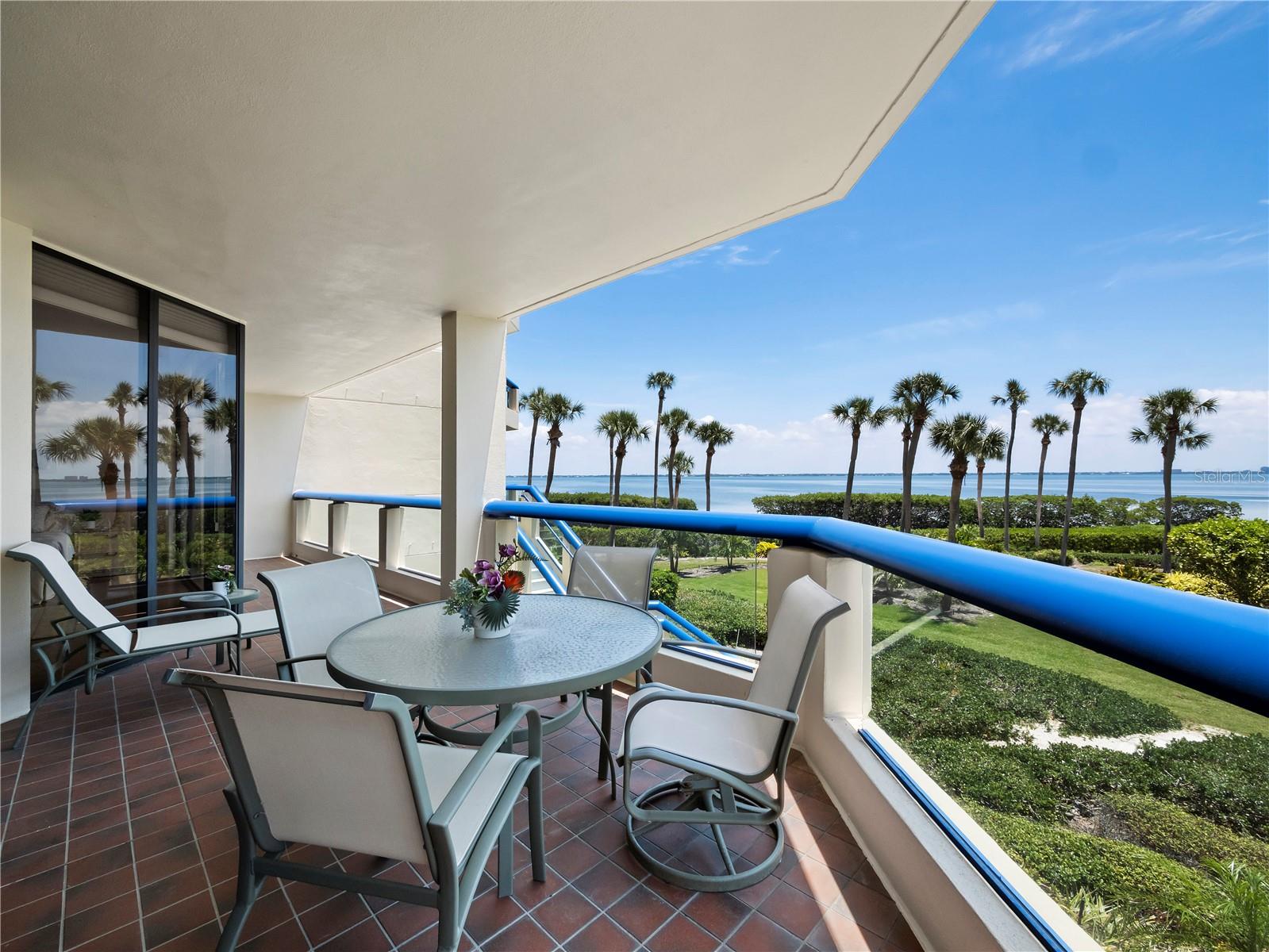 Image 6 of 60 For 2120 Harbourside Drive 617