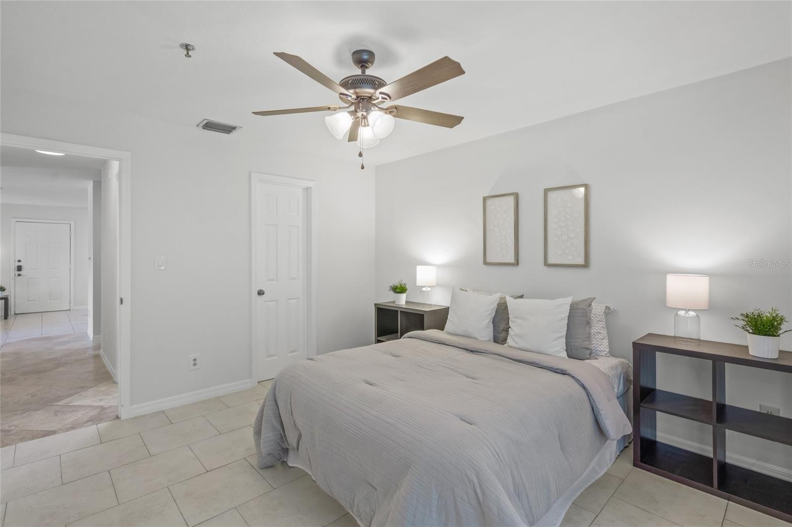 Image 21 of 48 For 4037 Crockers Lake Boulevard 17
