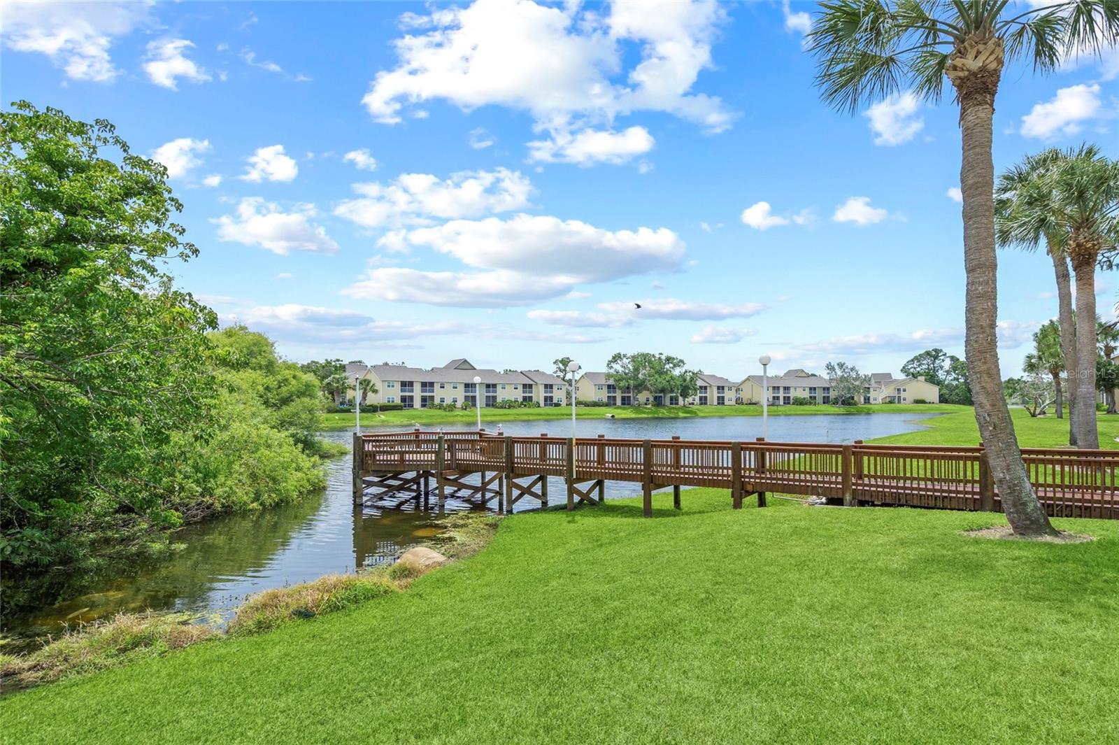 Image 41 of 48 For 4037 Crockers Lake Boulevard 17