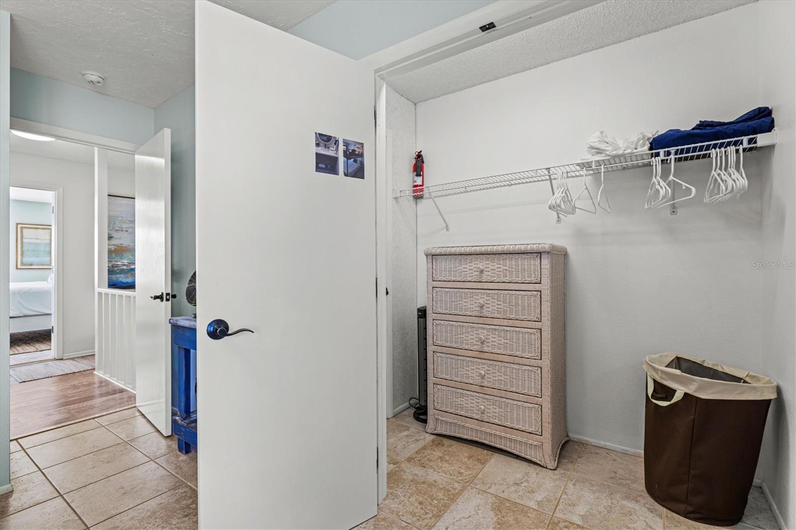Image 44 of 89 For 6250 Holmes Boulevard 63