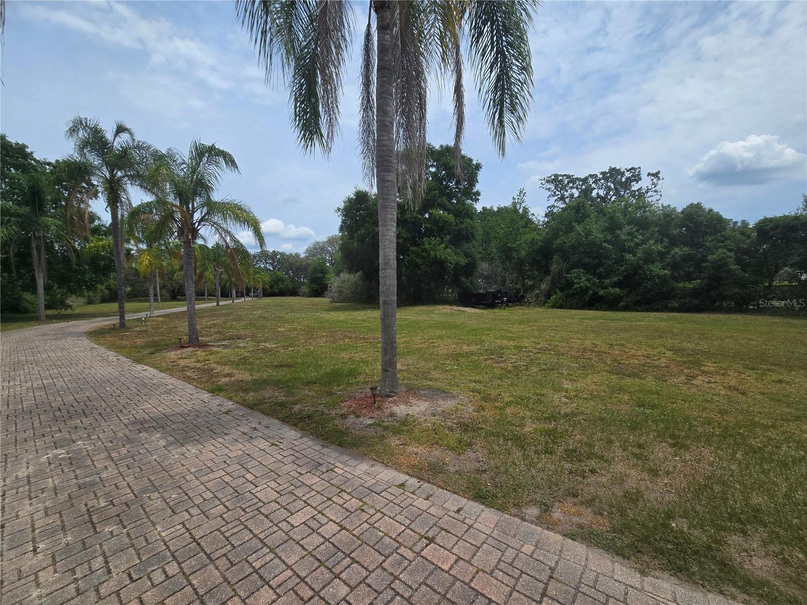 Listing photo id 4 for 7732 Mobley Road