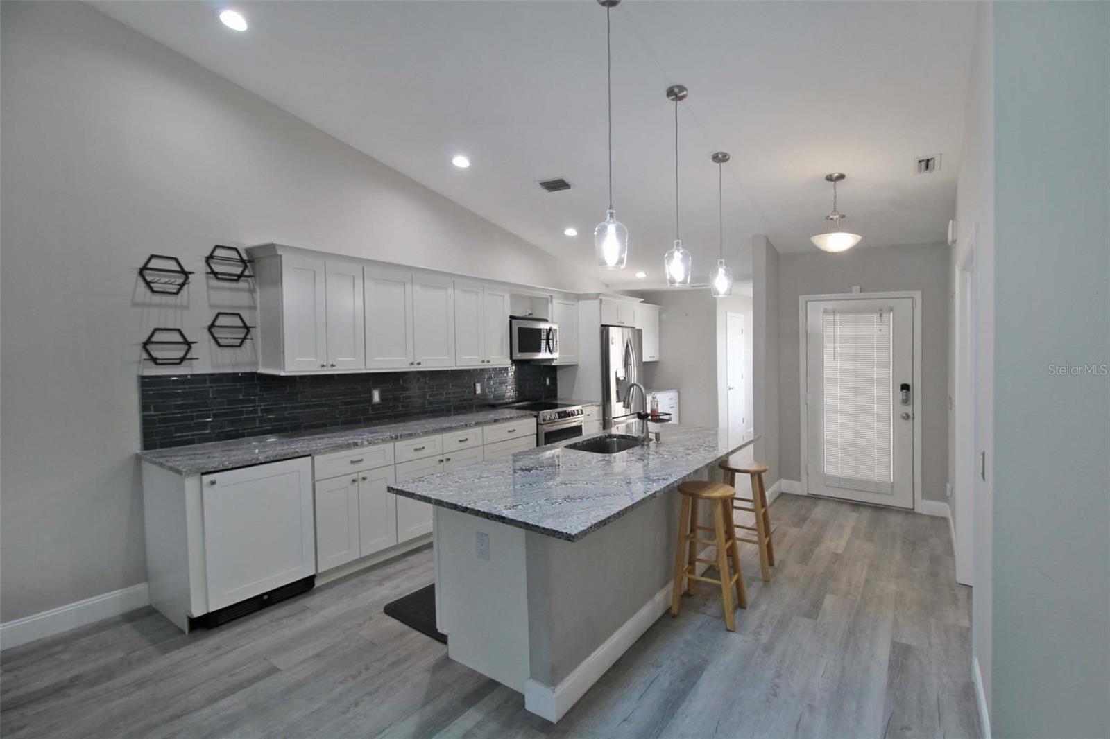 Image 9 of 33 For 6019 Courtside Drive