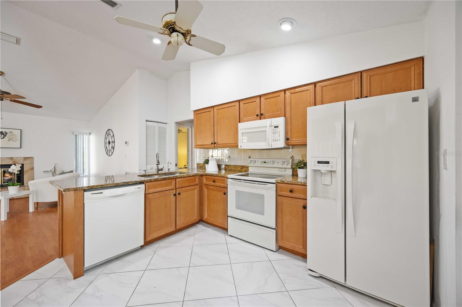 Image 14 of 36 For 6675 Easton Drive