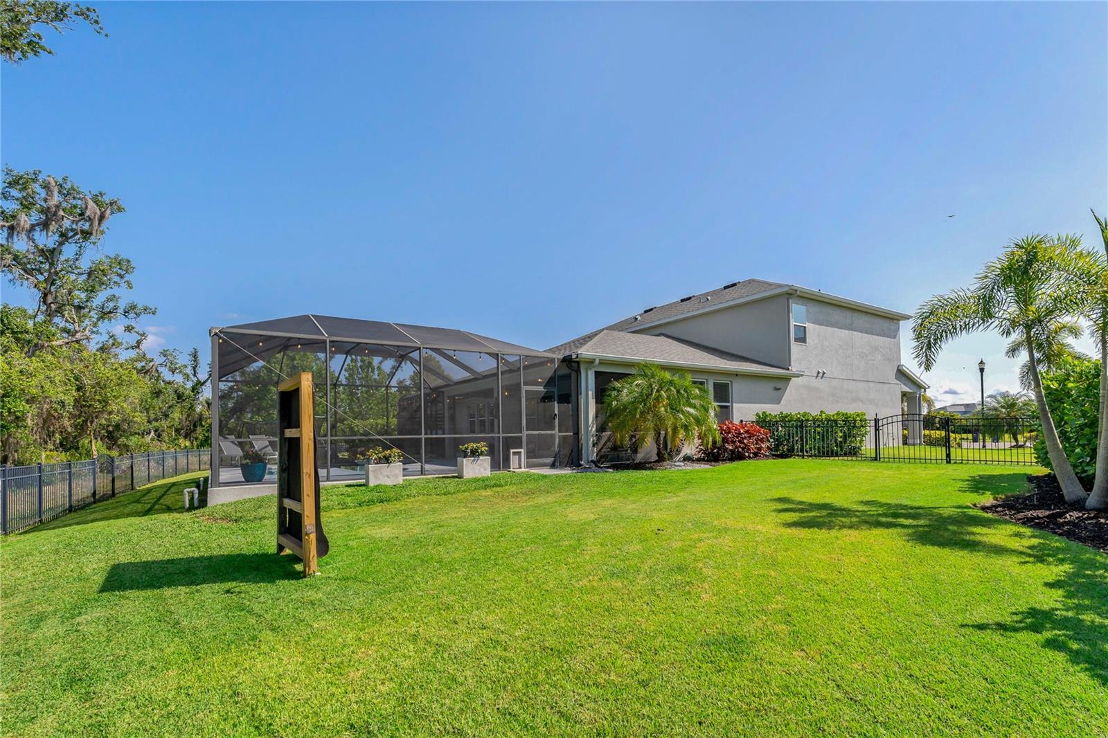 Image 60 of 78 For 5805 49th Court E