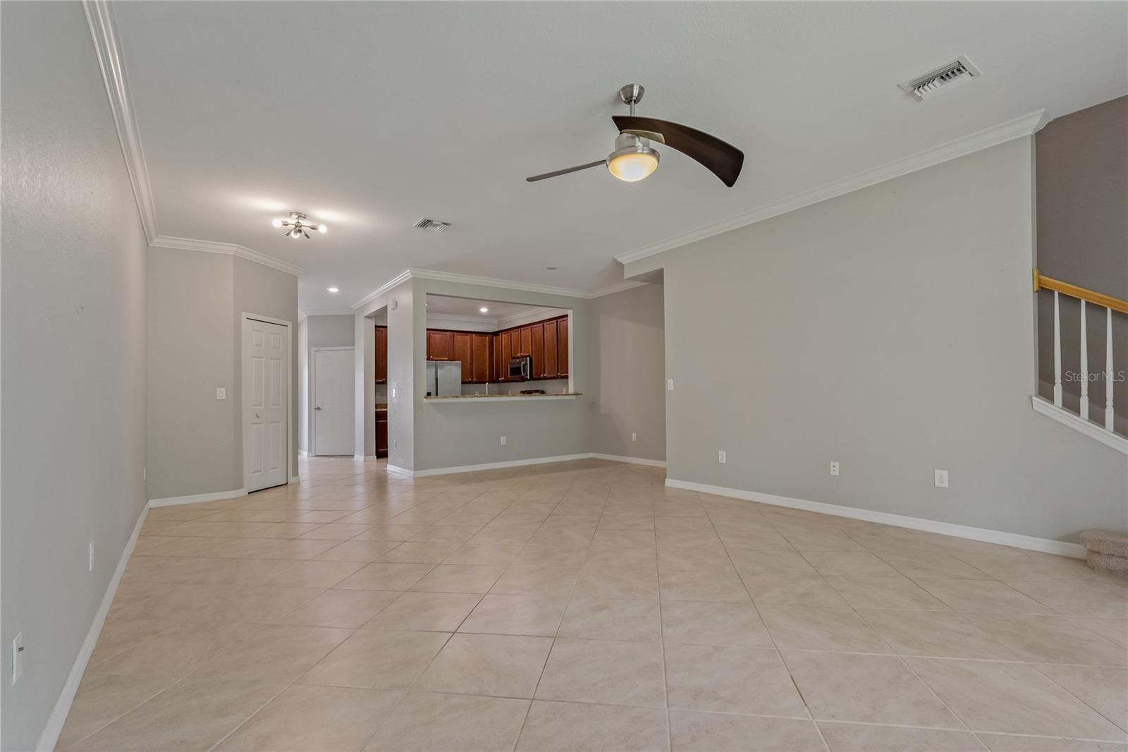 Listing photo id 10 for 7275 Ketch Place