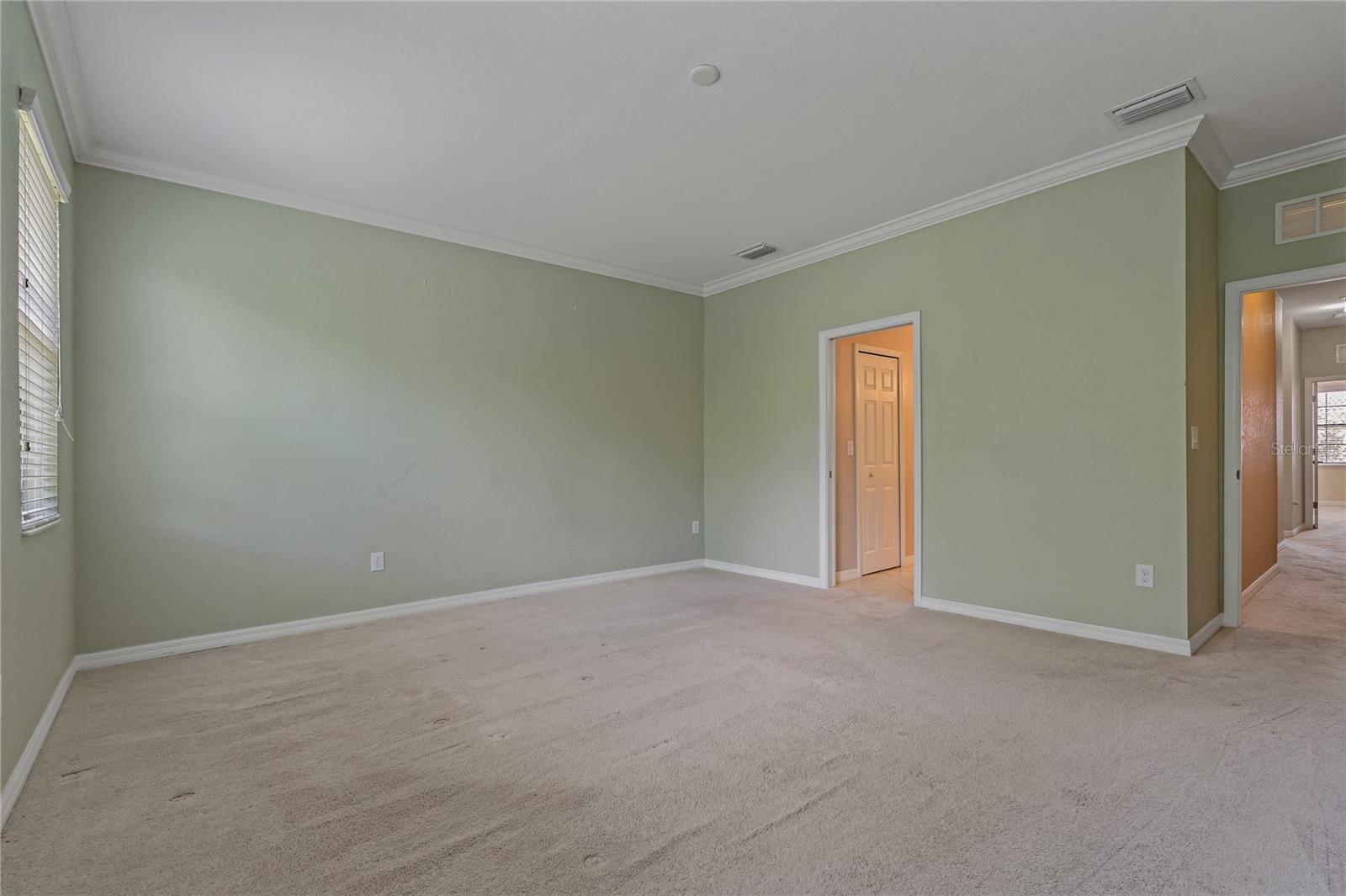 Listing photo id 13 for 7275 Ketch Place