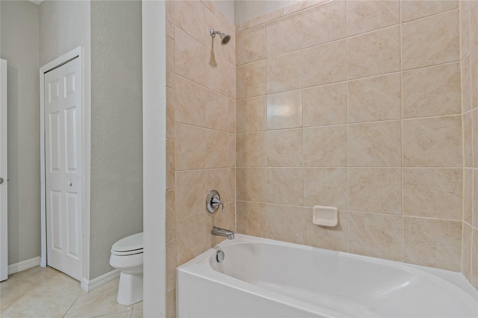 Listing photo id 19 for 7275 Ketch Place