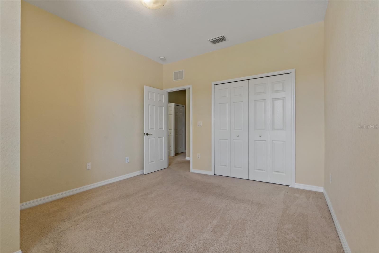 Listing photo id 21 for 7275 Ketch Place