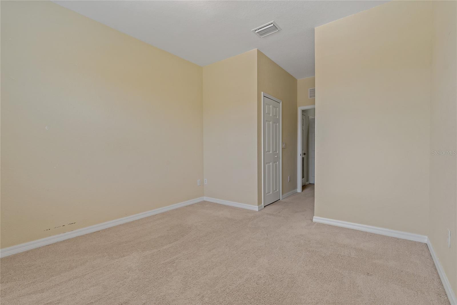 Listing photo id 23 for 7275 Ketch Place