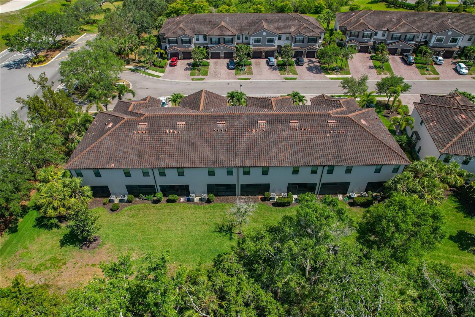 Listing photo id 31 for 7275 Ketch Place