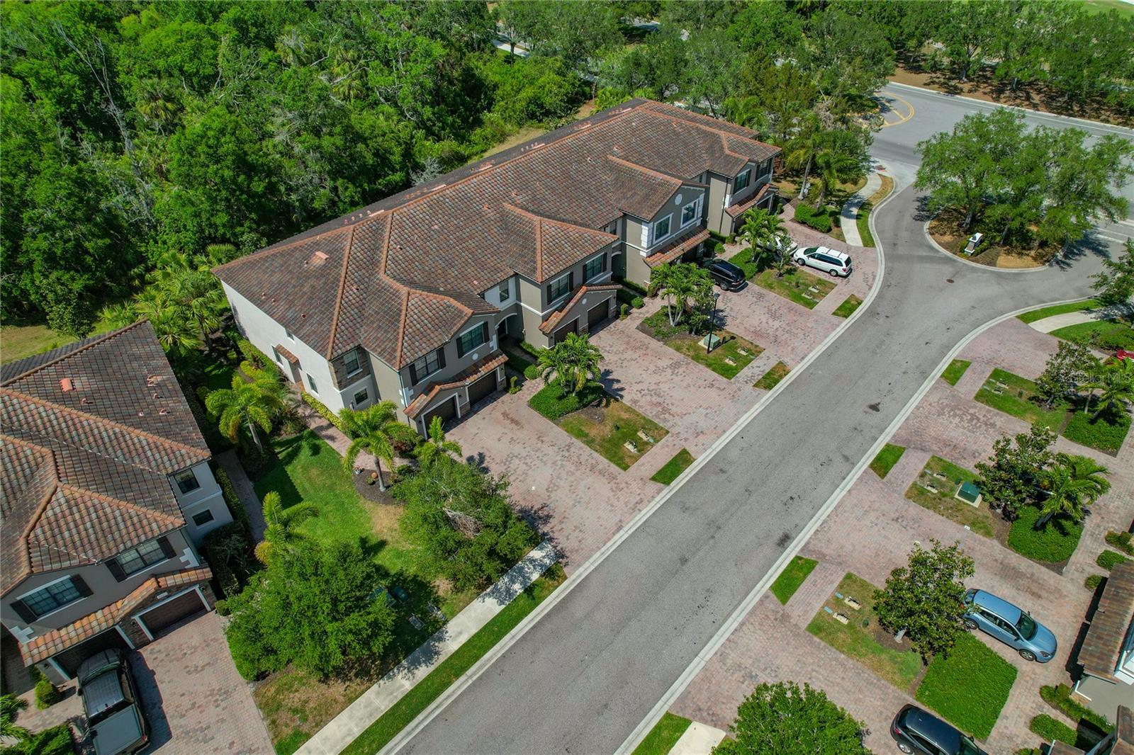 Listing photo id 32 for 7275 Ketch Place