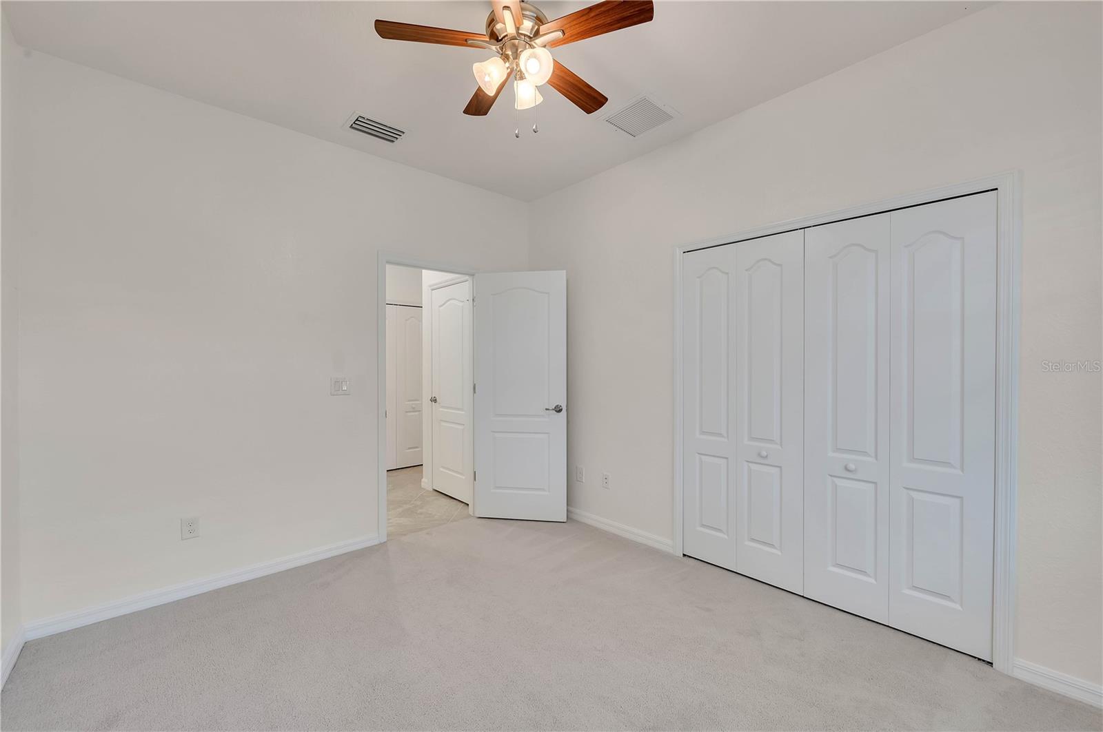 Image 23 of 37 For 17010 Blue Ridge Place