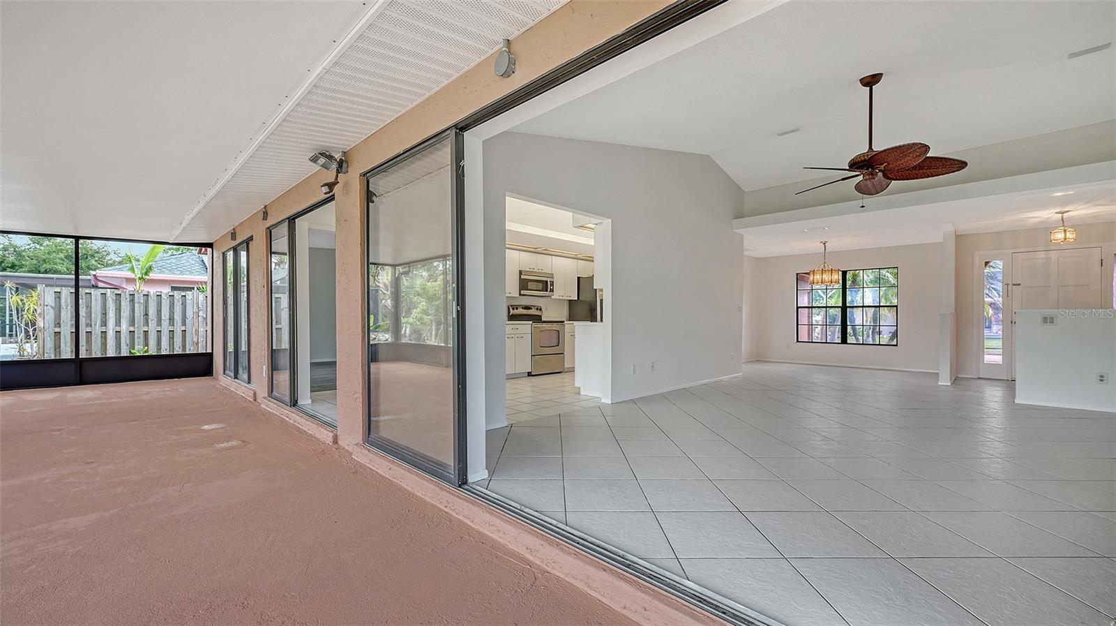 Image 15 of 35 For 5004 32nd Street E