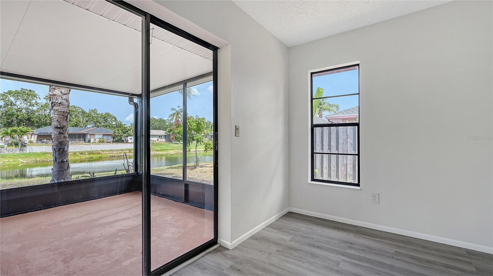 Image 24 of 35 For 5004 32nd Street E