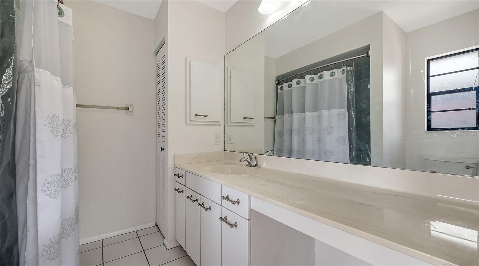 Image 26 of 35 For 5004 32nd Street E