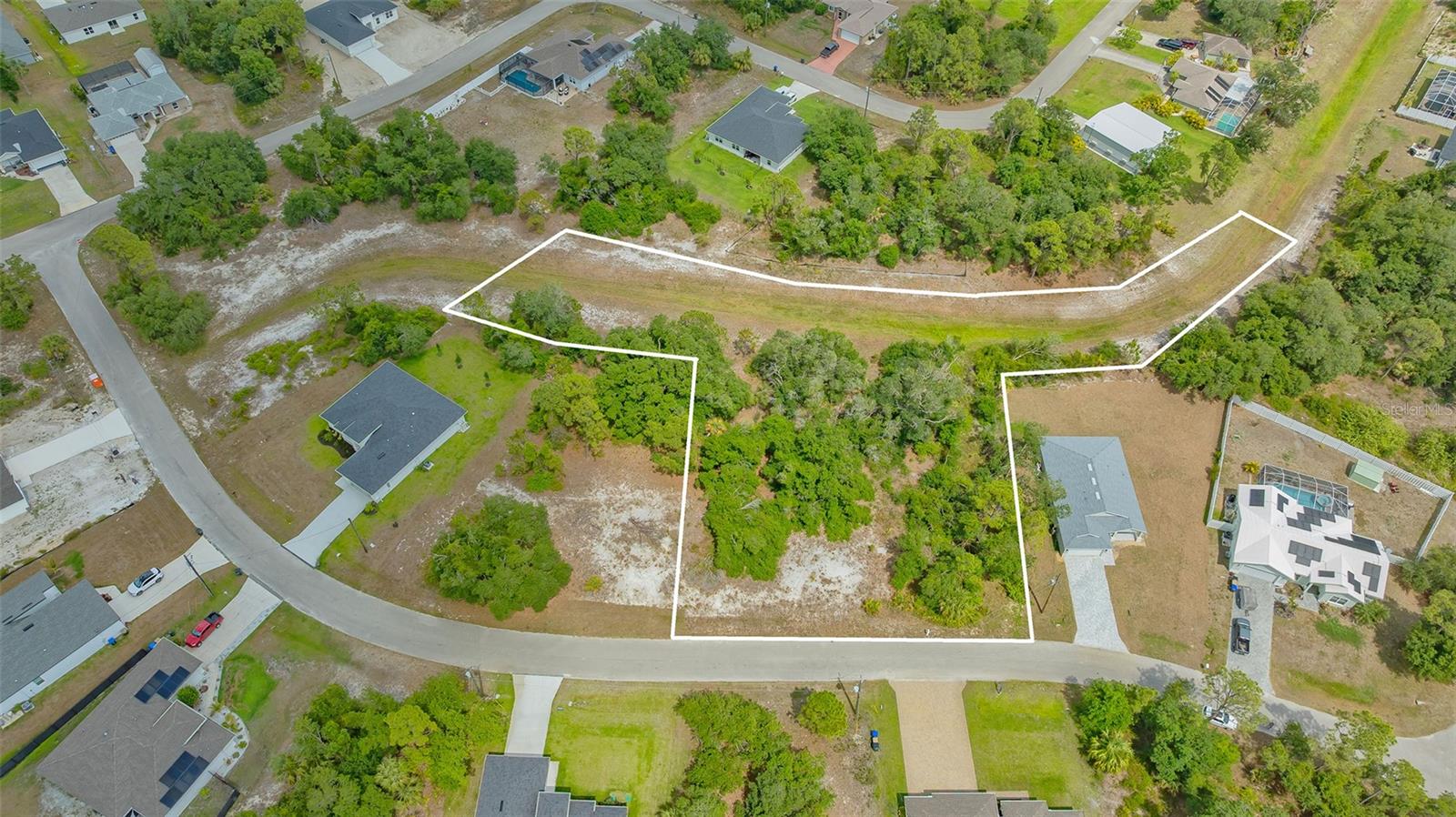 Image 2 of 24 For Levee Street