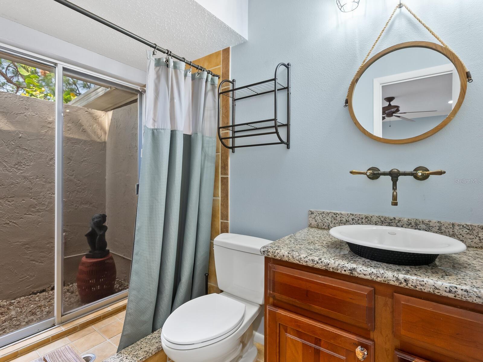 Image 16 of 38 For 635 Jefferson Avenue 635