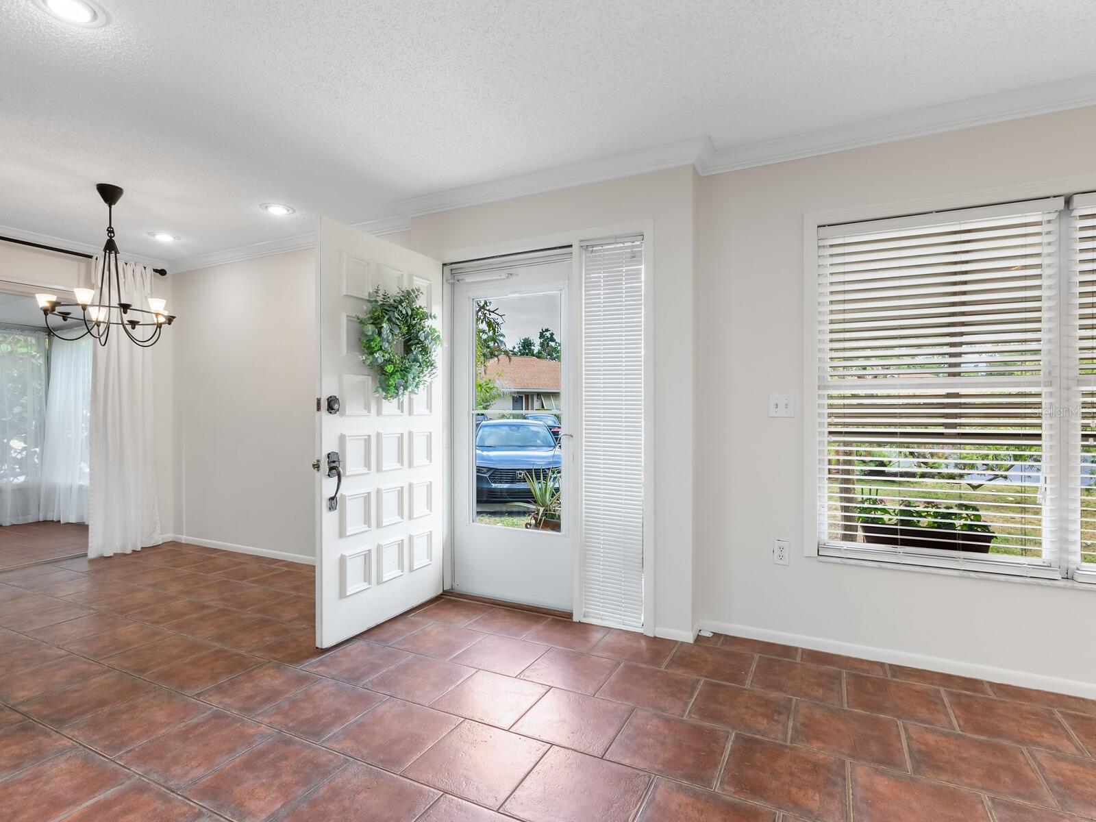Image 3 of 38 For 635 Jefferson Avenue 635