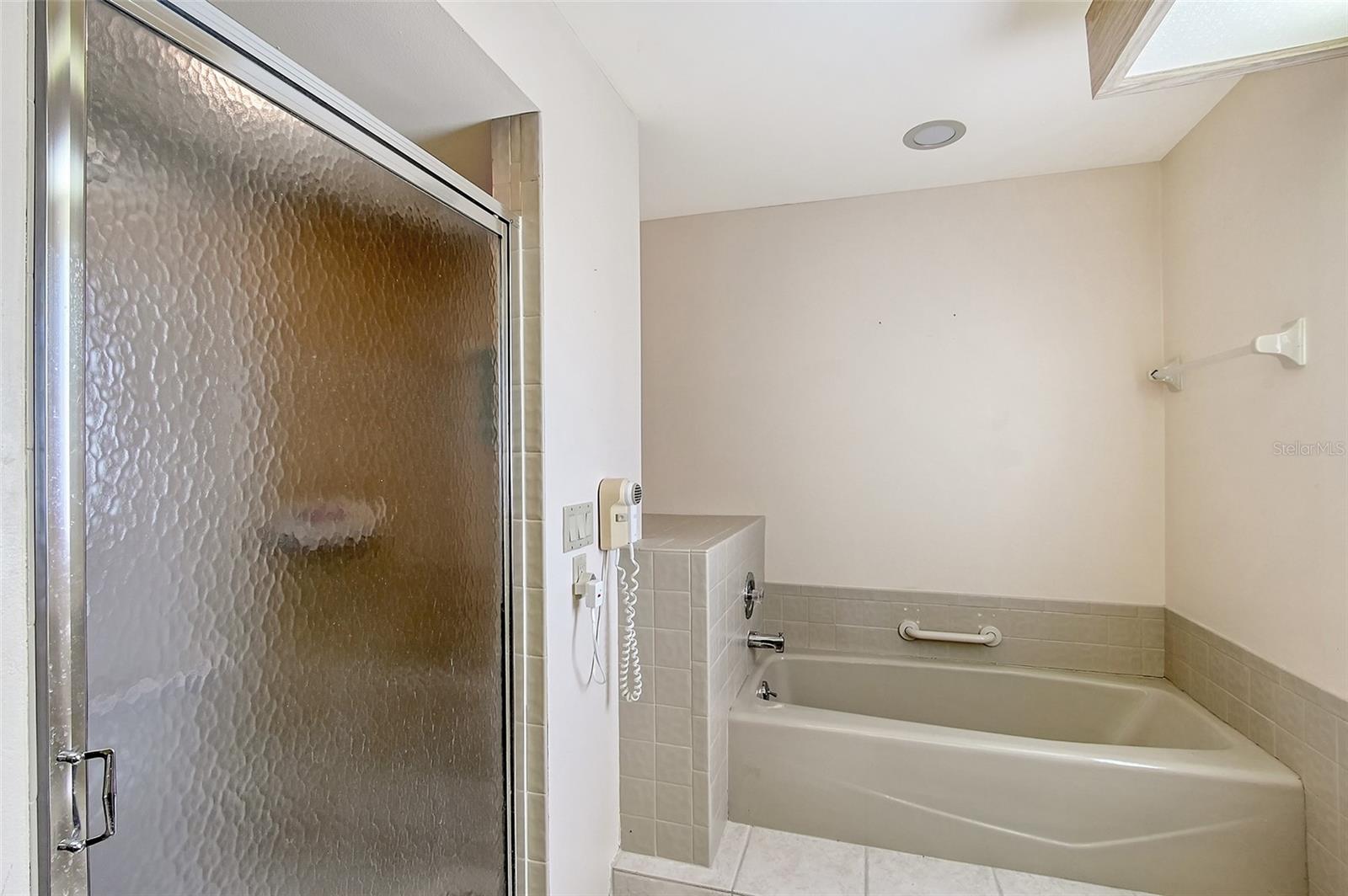 Image 12 of 28 For 6096 Wilshire Boulevard 9