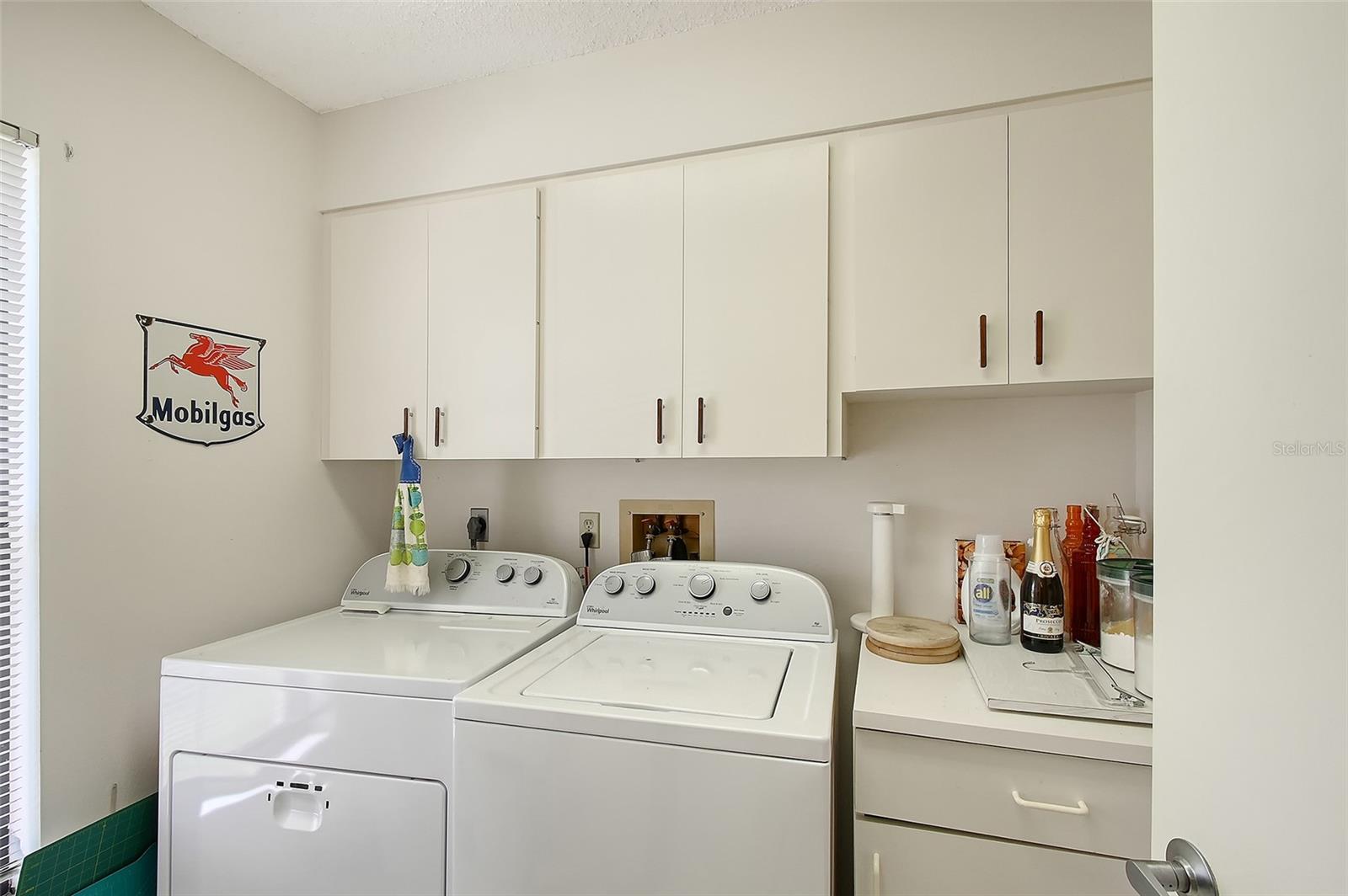 Image 15 of 28 For 6096 Wilshire Boulevard 9