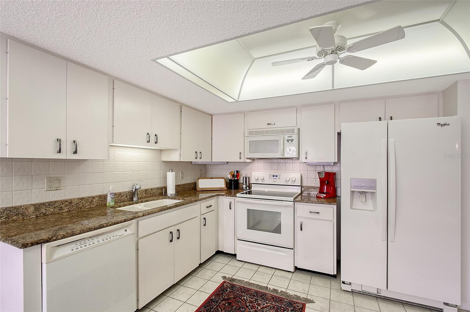 Image 6 of 28 For 6096 Wilshire Boulevard 9