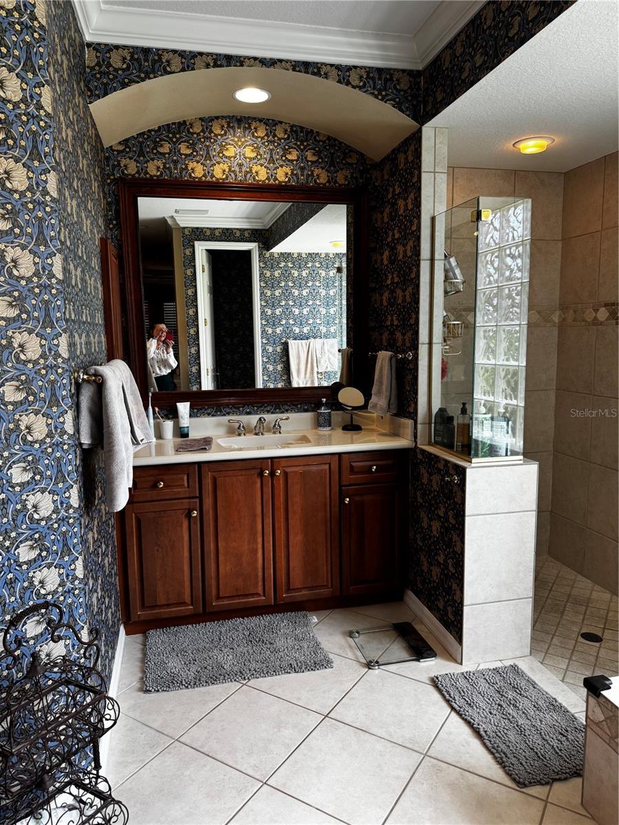 Image 24 of 51 For 12208 Greenbrier Way